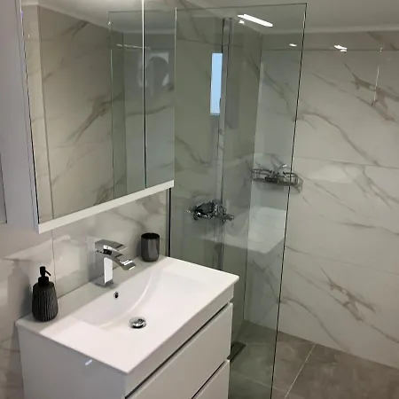 Eva House Apartman